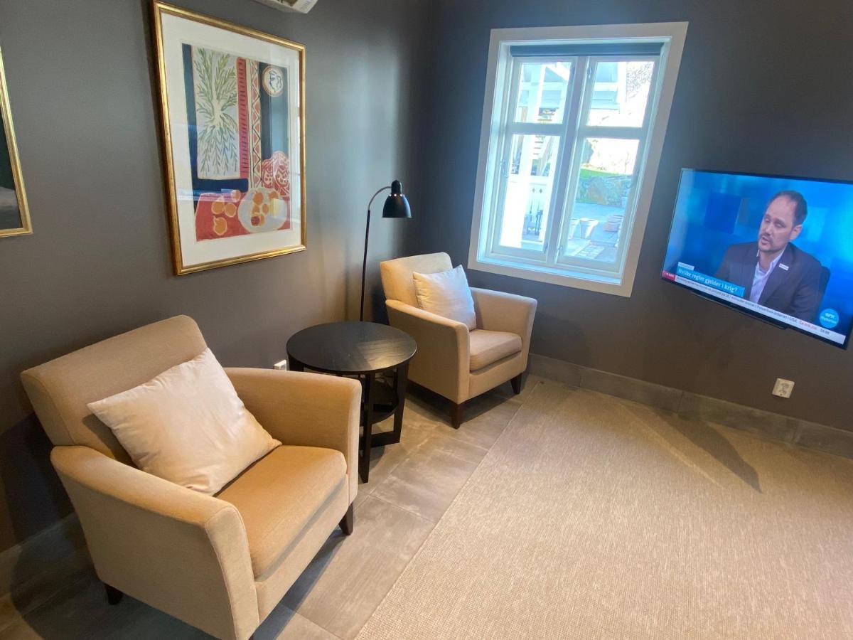 Guesthouse Suite At Ranvik Near City Center- Parking Available Sandefjord Eksteriør bilde